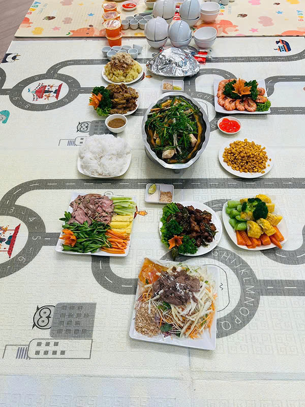 Nấu tiệc buffet ở Định Công