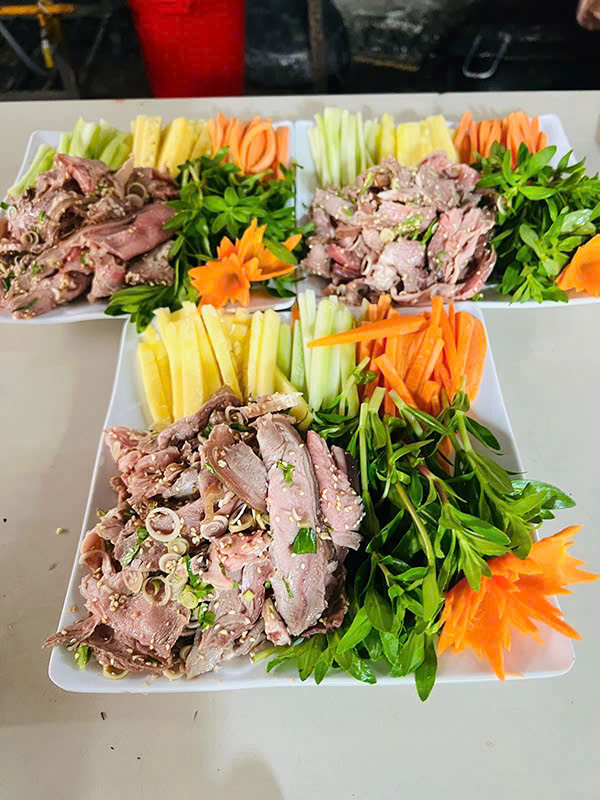 Đặt cỗ trung thu ở Hoàng Mai