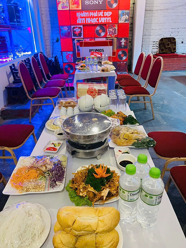 Đặt cỗ sinh nhật ở Thịnh Liệt