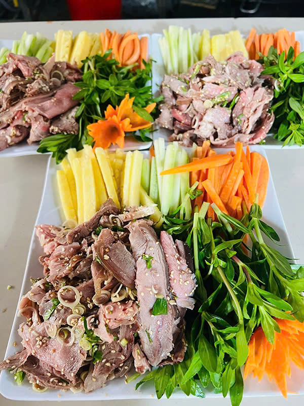 Ship mẹt lợn mán tại nhà ở Hoàng Mai