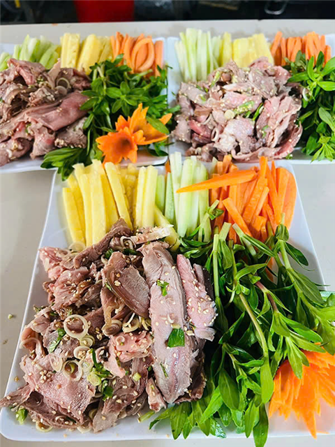 Ảnh Đặt cỗ tân gia ở Hoàng Mai