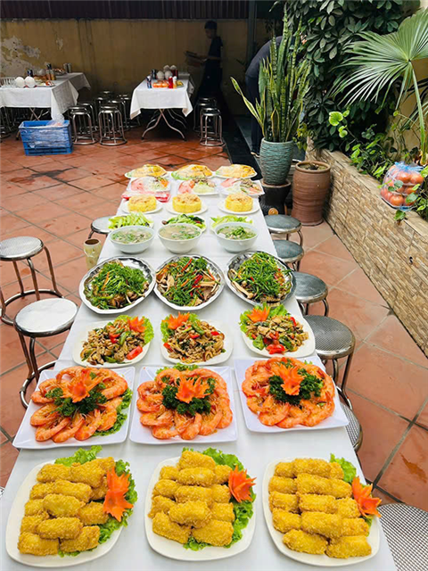 Ảnh Buffet lưu động ở Định Công