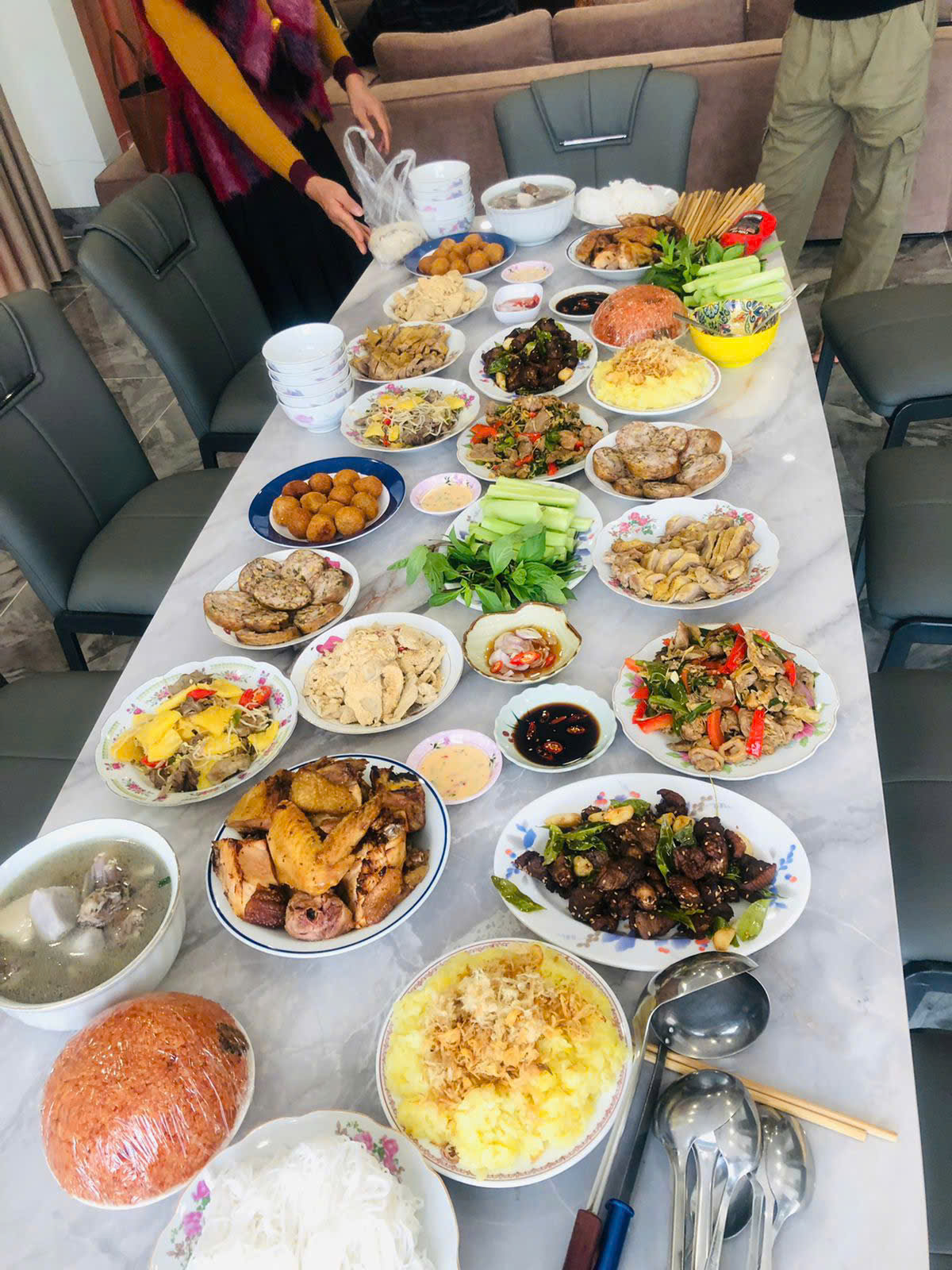 Địa chỉ đặt tiệc buffet ở Vĩnh Hưng