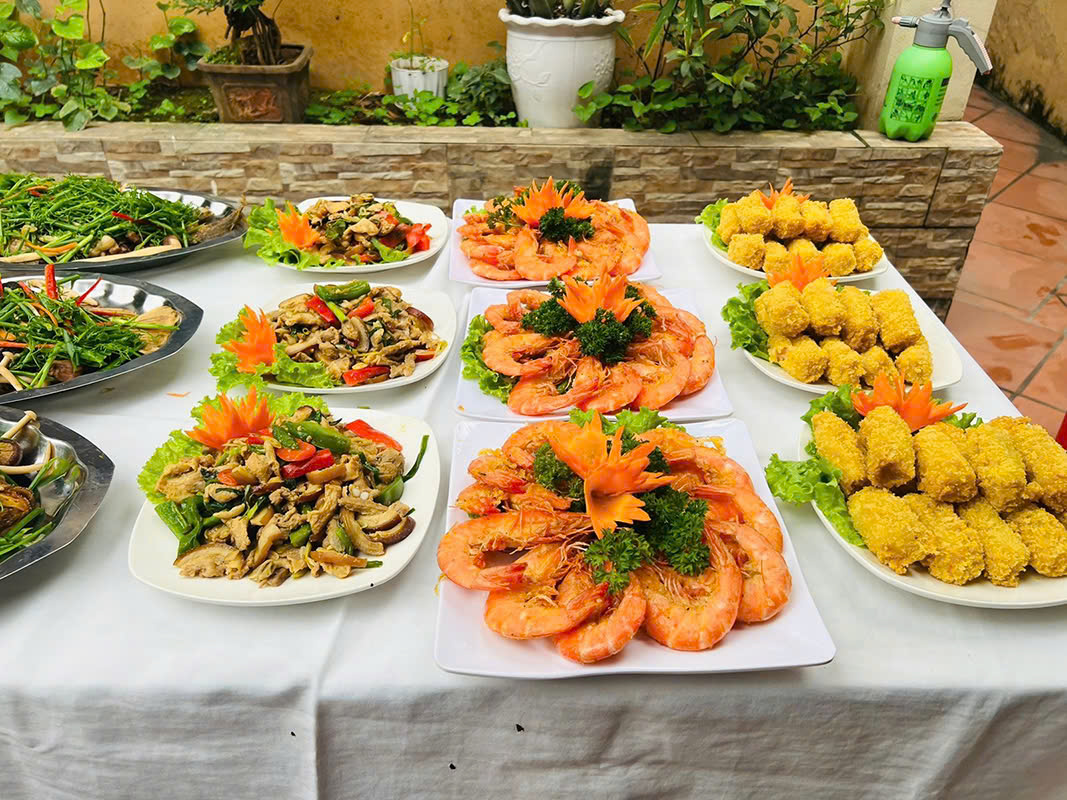 Đặt cỗ trung thu ở Giáp Bát