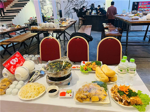 Ảnh Đặt cỗ chung cư ở Giáp Bát