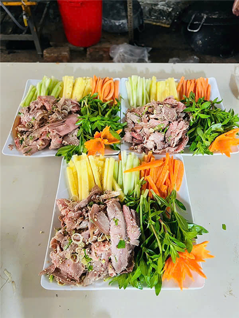 Ảnh Buffet cho sinh viên ở Giáp Bát